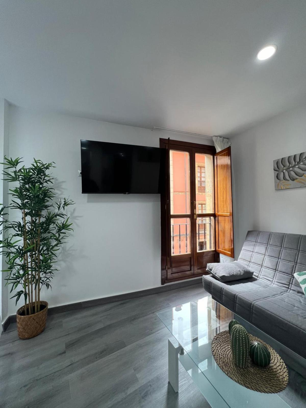 Rosal Central Studios Овьедо Экстерьер фото