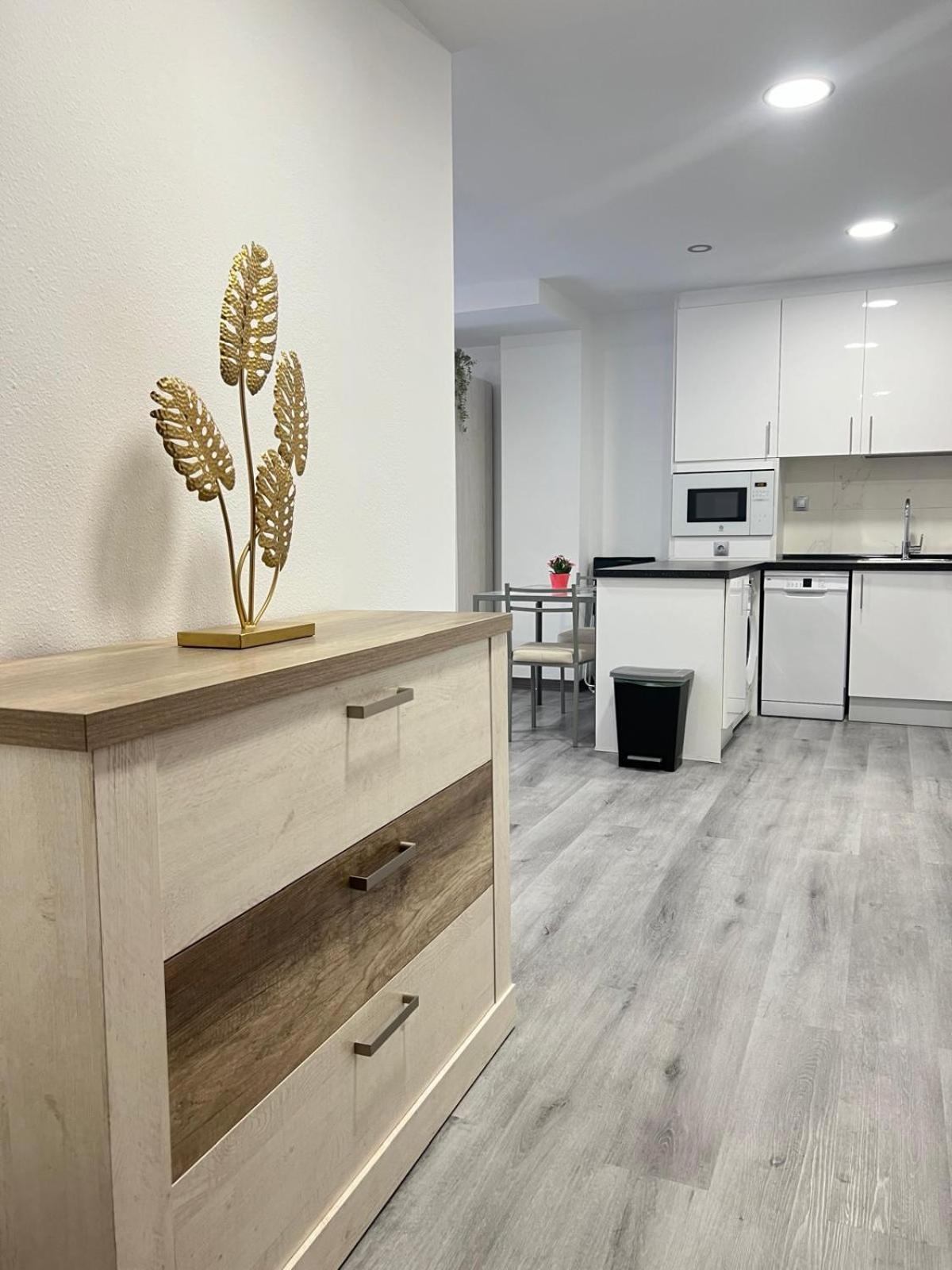 Rosal Central Studios Овьедо Экстерьер фото