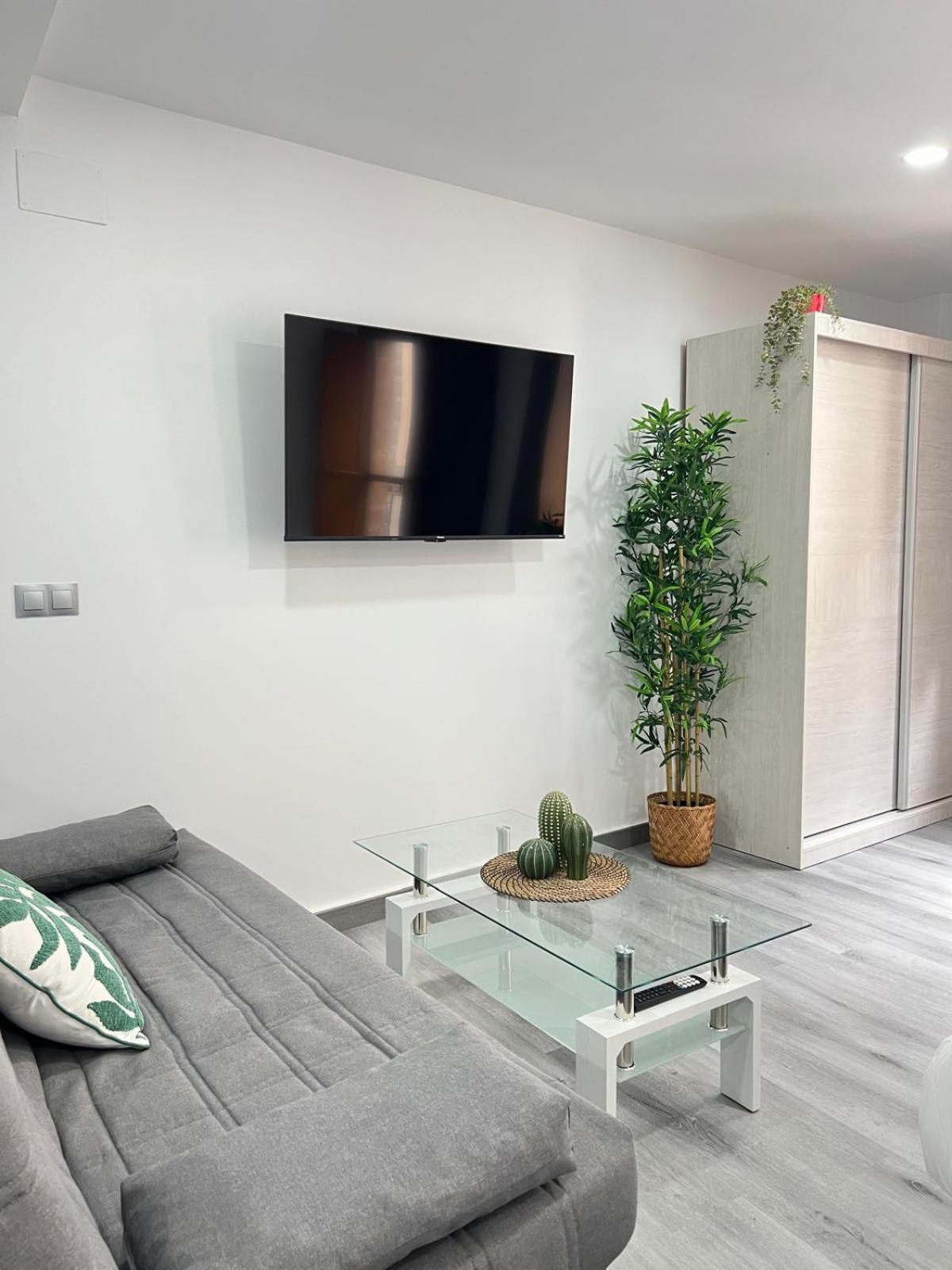 Rosal Central Studios Овьедо Экстерьер фото
